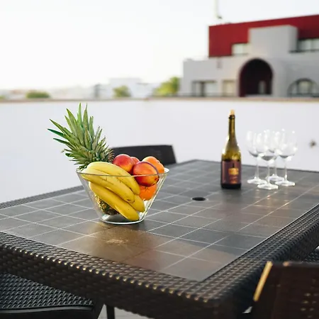 Wonderful Flats With Pool By Host Wise * Αλμπουφέιρα